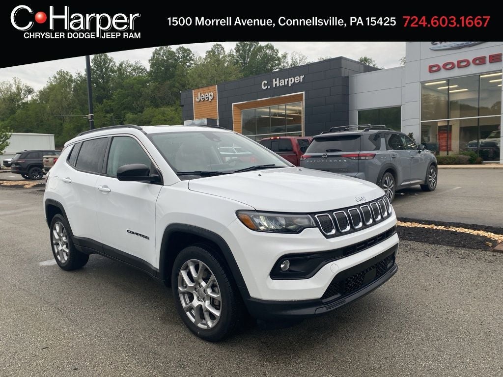 2022 Jeep Compass Latitude Lux 4X4's photo