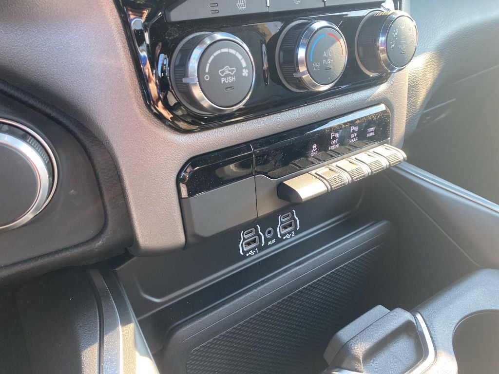 2026 RAM 1500 RAM 1500 BIG HORN CREW CAB 4X4 5'7' BOX