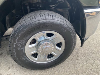 2020 RAM 2500 Tradesman Crew Cab 4x4 6'4' Box