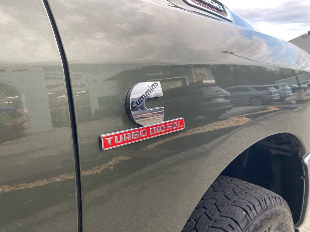 2020 RAM 2500 Tradesman Crew Cab 4x4 6'4' Box