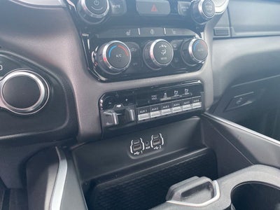 2020 RAM 2500 Big Horn Crew Cab 4X4 6'4' Box