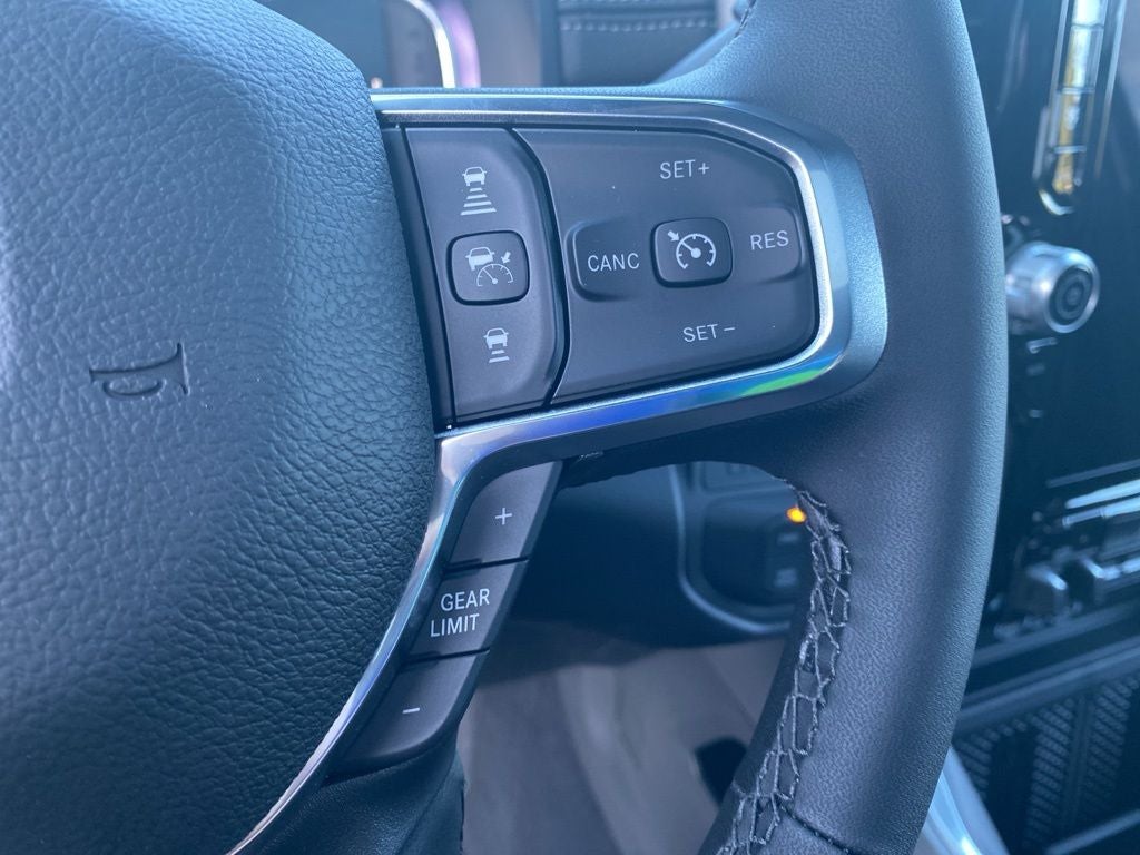 2026 RAM 2500 RAM 2500 LARAMIE CREW CAB 4X4 6'4' BOX