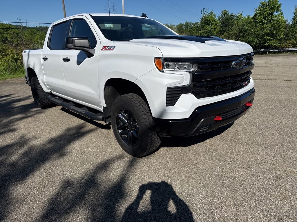 2024 Chevrolet Silverado 1500 LT Trail Boss 4X4 Crew Cab Short Box's photo