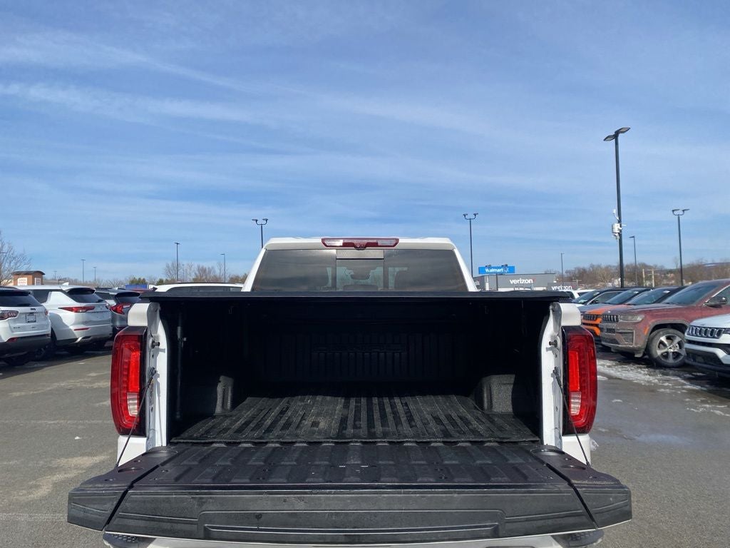 2023 GMC Sierra 1500 4WD Crew Cab Short Box Denali