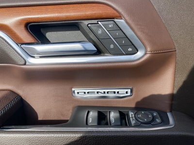 2023 GMC Sierra 1500 4WD Crew Cab Short Box Denali