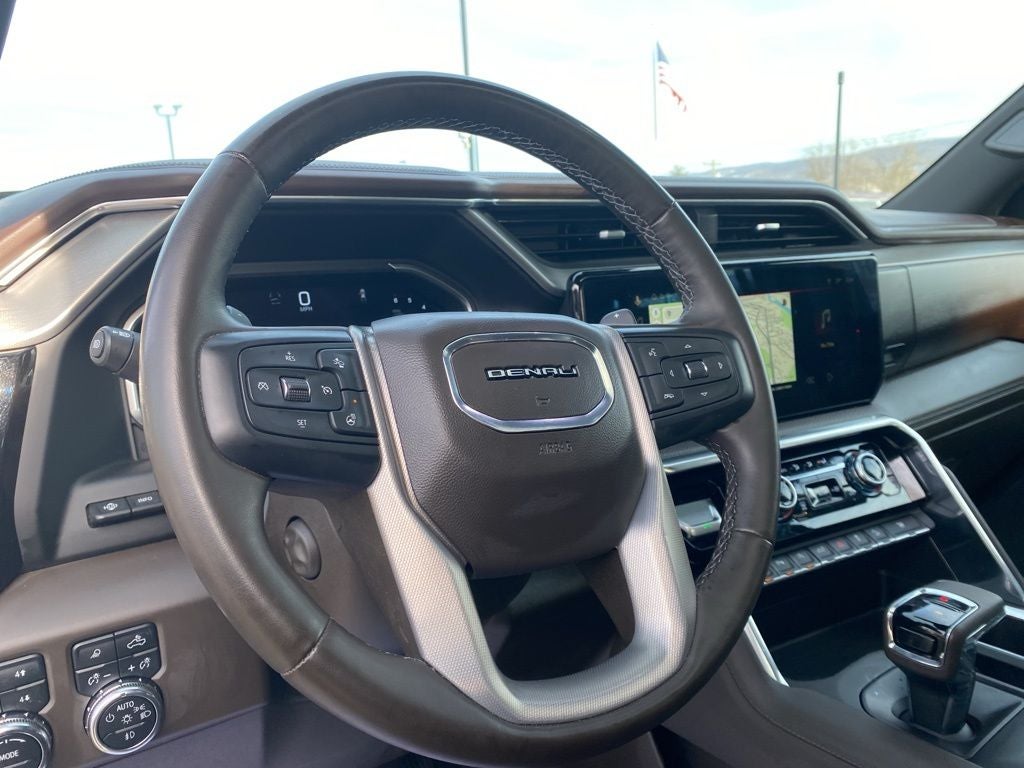 2023 GMC Sierra 1500 4WD Crew Cab Short Box Denali