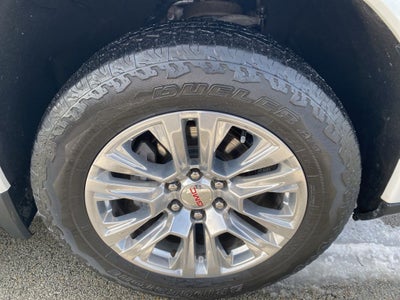 2023 GMC Sierra 1500 4WD Crew Cab Short Box Denali