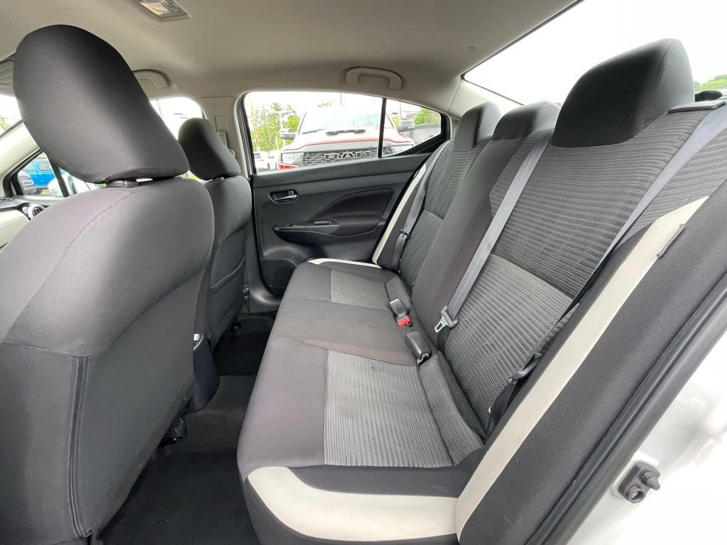 2021 Nissan Versa 1.6 SV