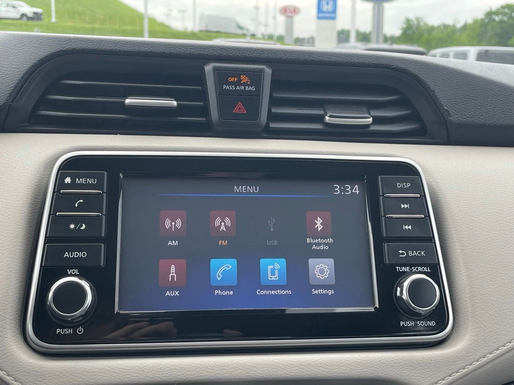2021 Nissan Versa 1.6 SV
