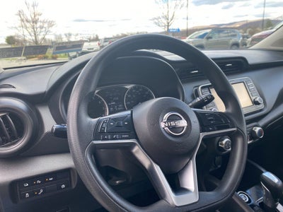 2022 Nissan Kicks S Xtronic CVT
