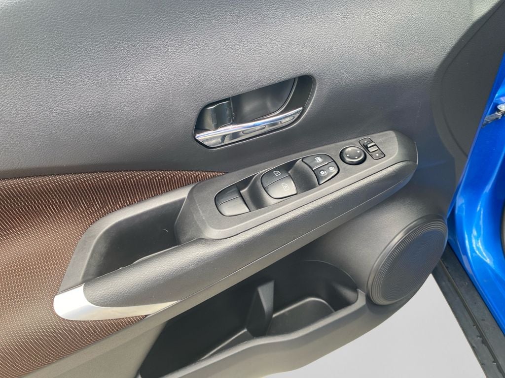 2021 Nissan Kicks SR