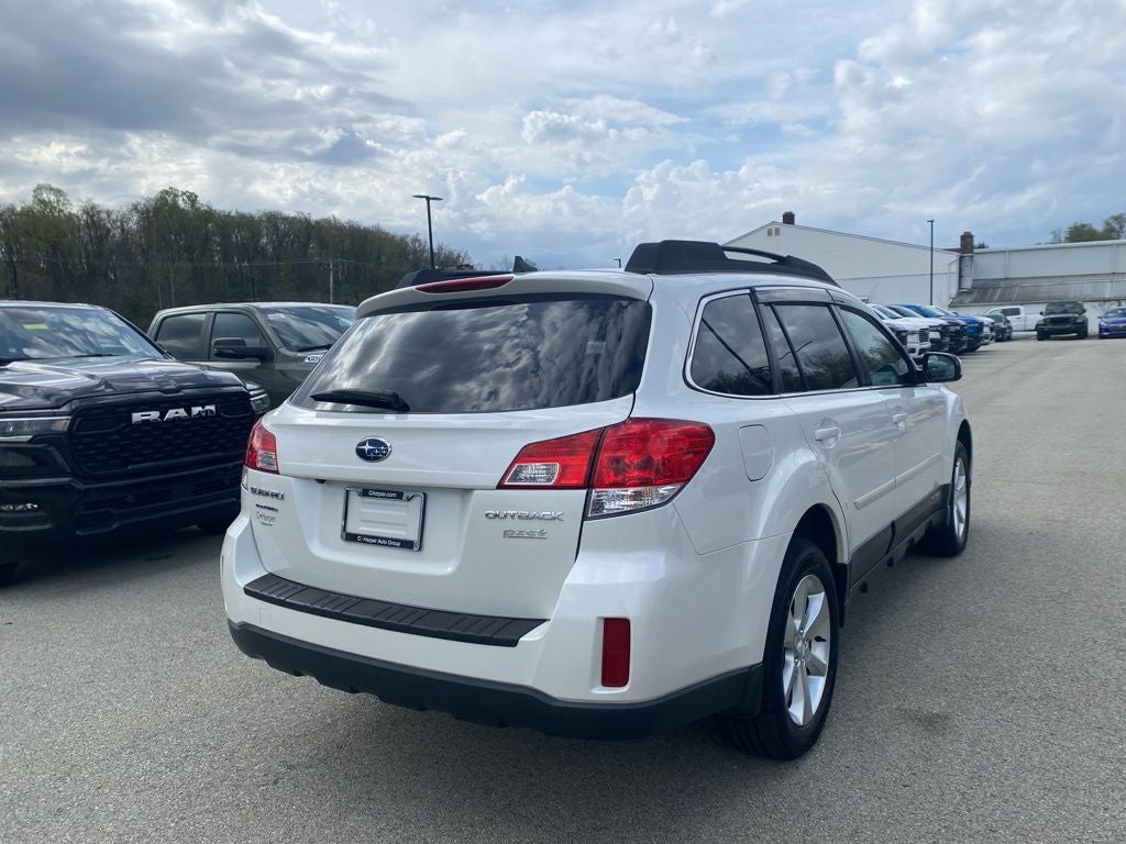 Used 2014 Subaru Outback 2.5i Limited with VIN 4S4BRBMC8E3202875 for sale in Connellsville, PA