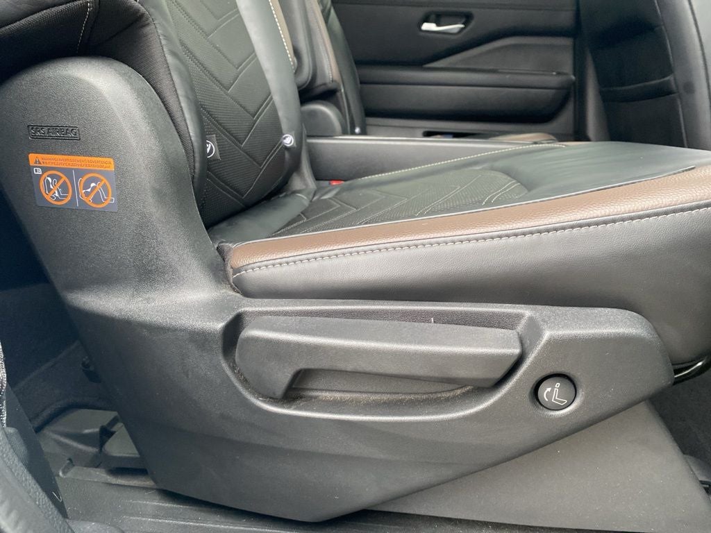 2022 Nissan Pathfinder Platinum 4WD