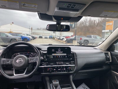 2022 Nissan Pathfinder Platinum 4WD