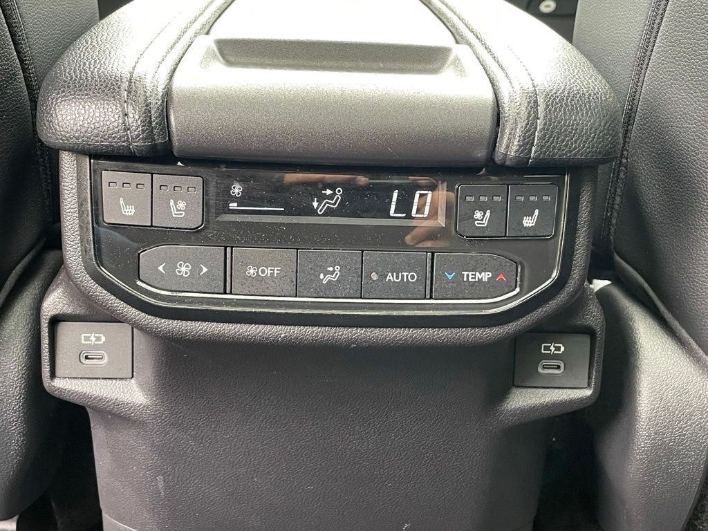 2025 Toyota Grand Highlander Hybrid MAX Platinum