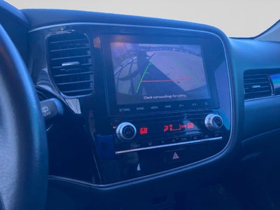 2020 Mitsubishi Outlander SE