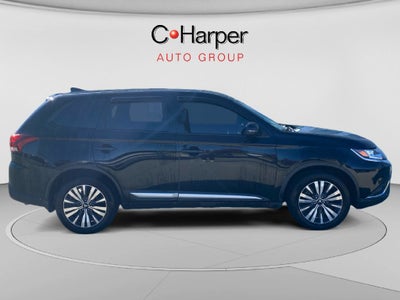 2020 Mitsubishi Outlander SE