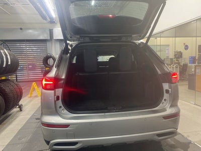 2022 Mitsubishi Outlander Base