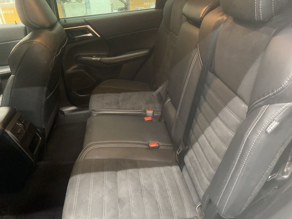 2022 Mitsubishi Outlander Base