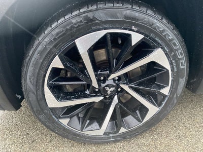 2022 Mitsubishi Outlander Base