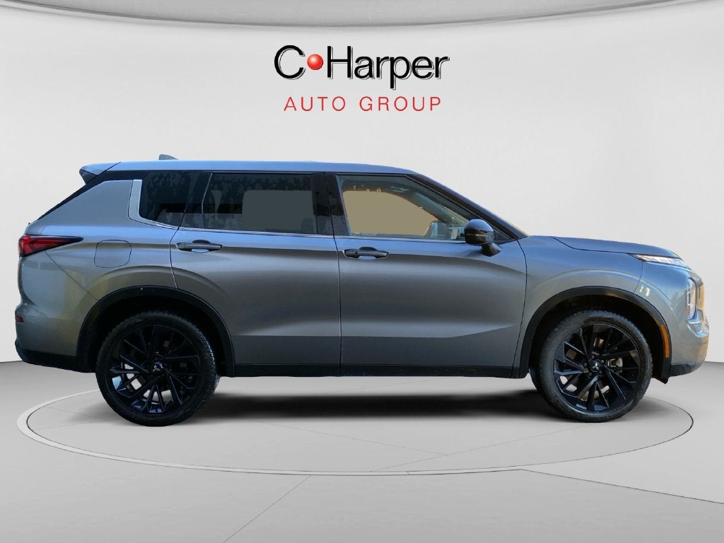 2022 Mitsubishi Outlander Black Edition