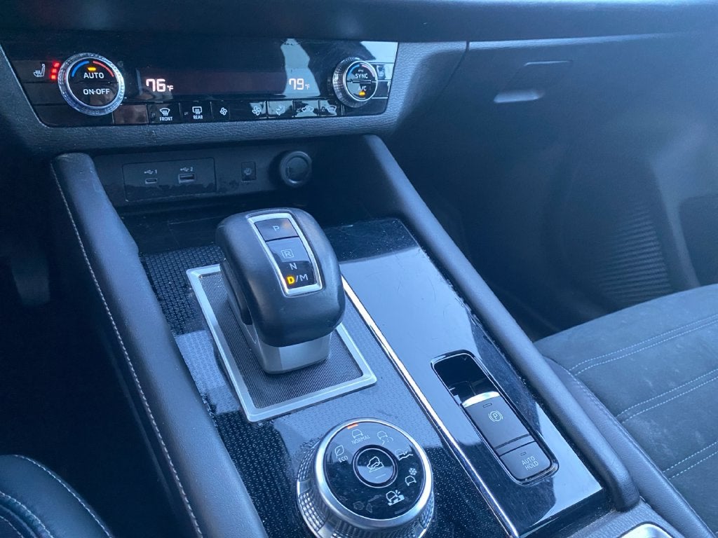 2022 Mitsubishi Outlander Black Edition