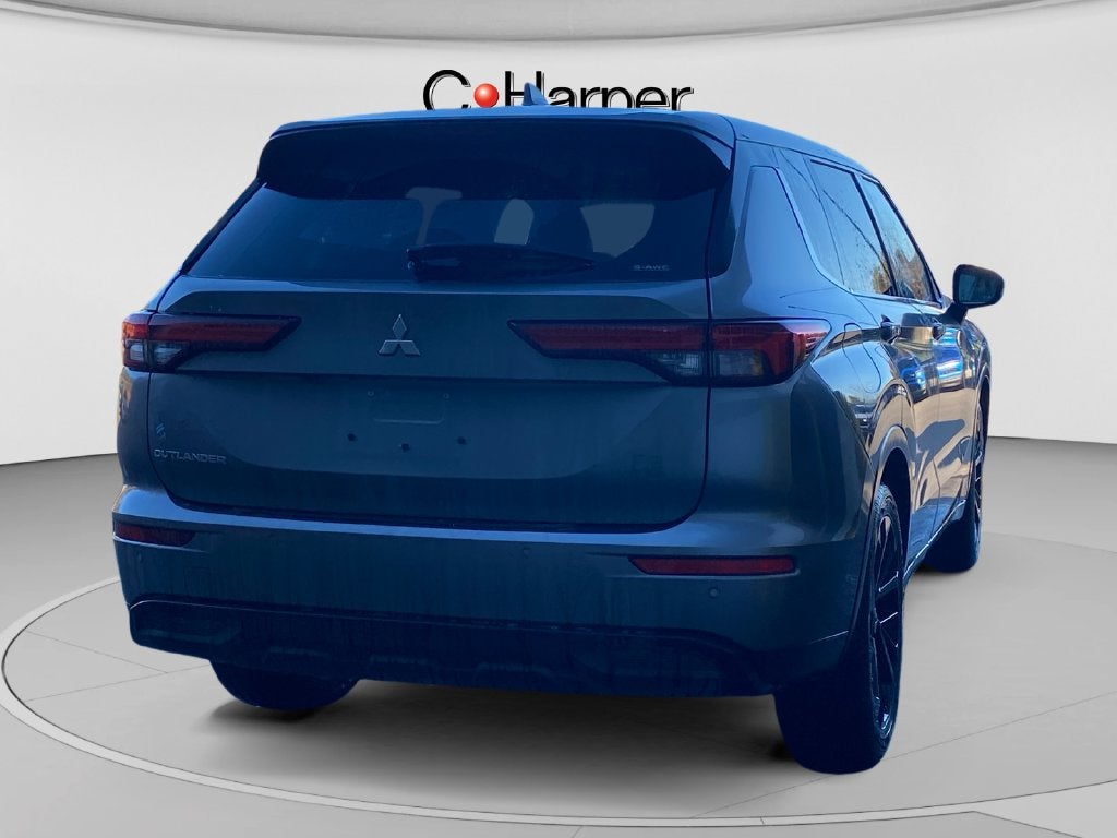 2022 Mitsubishi Outlander Black Edition