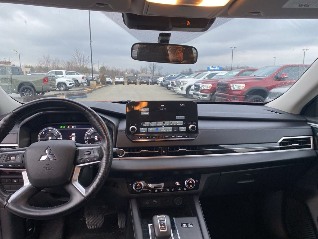 2024 Mitsubishi Outlander PHEV Base