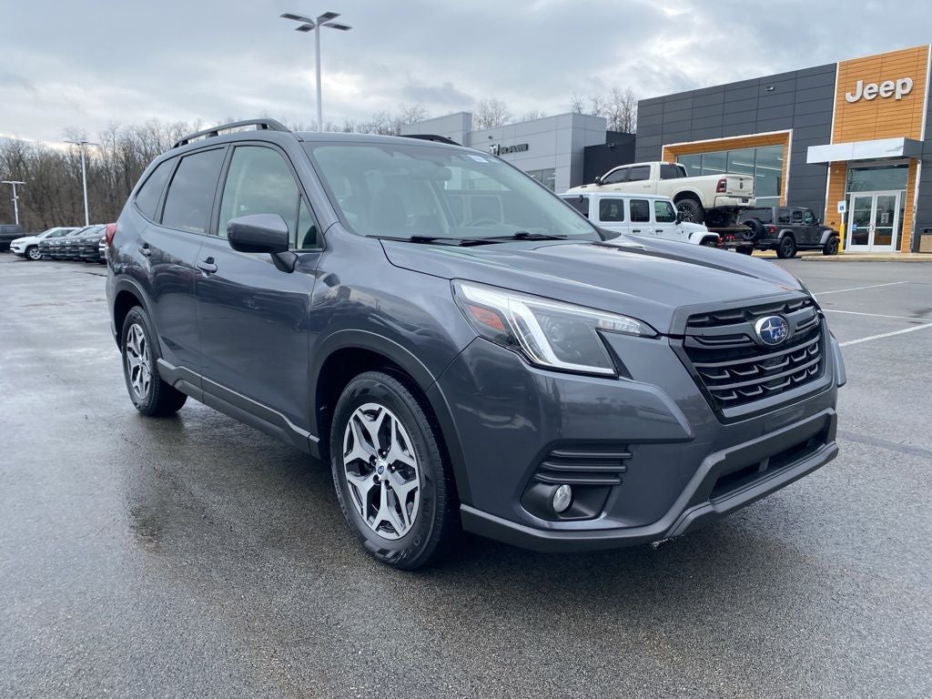 2022 Subaru Forester Premium's photo