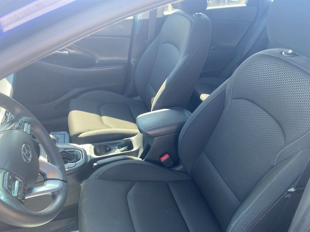 2020 Hyundai Elantra GT Base