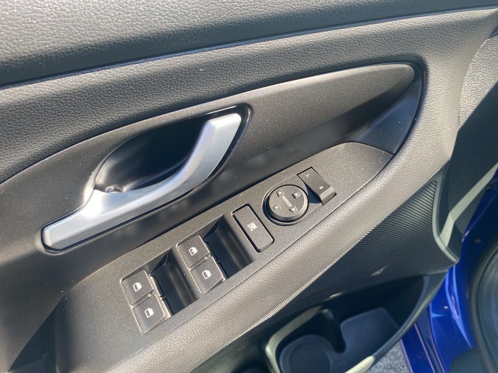 2020 Hyundai Elantra GT Base