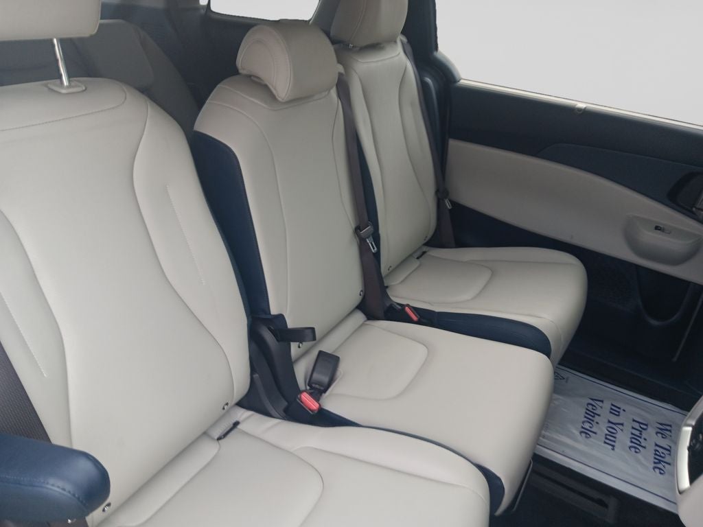 2025 Kia Carnival Hybrid EX