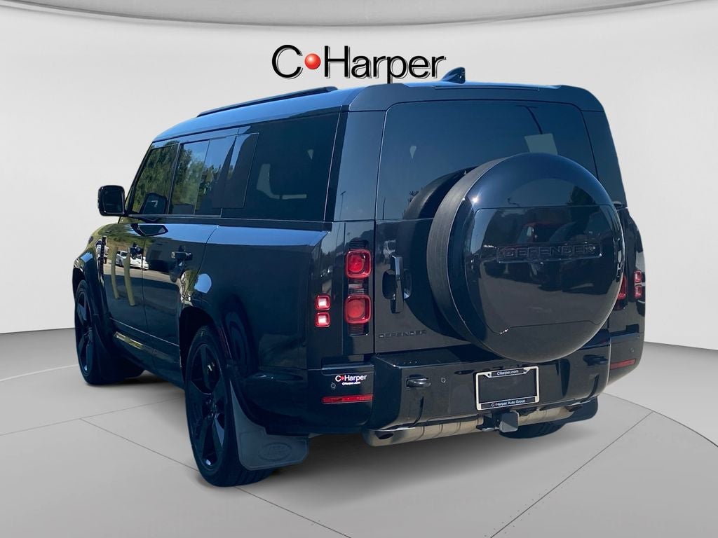 2025 Land Rover Defender 130 X-Dynamic SE