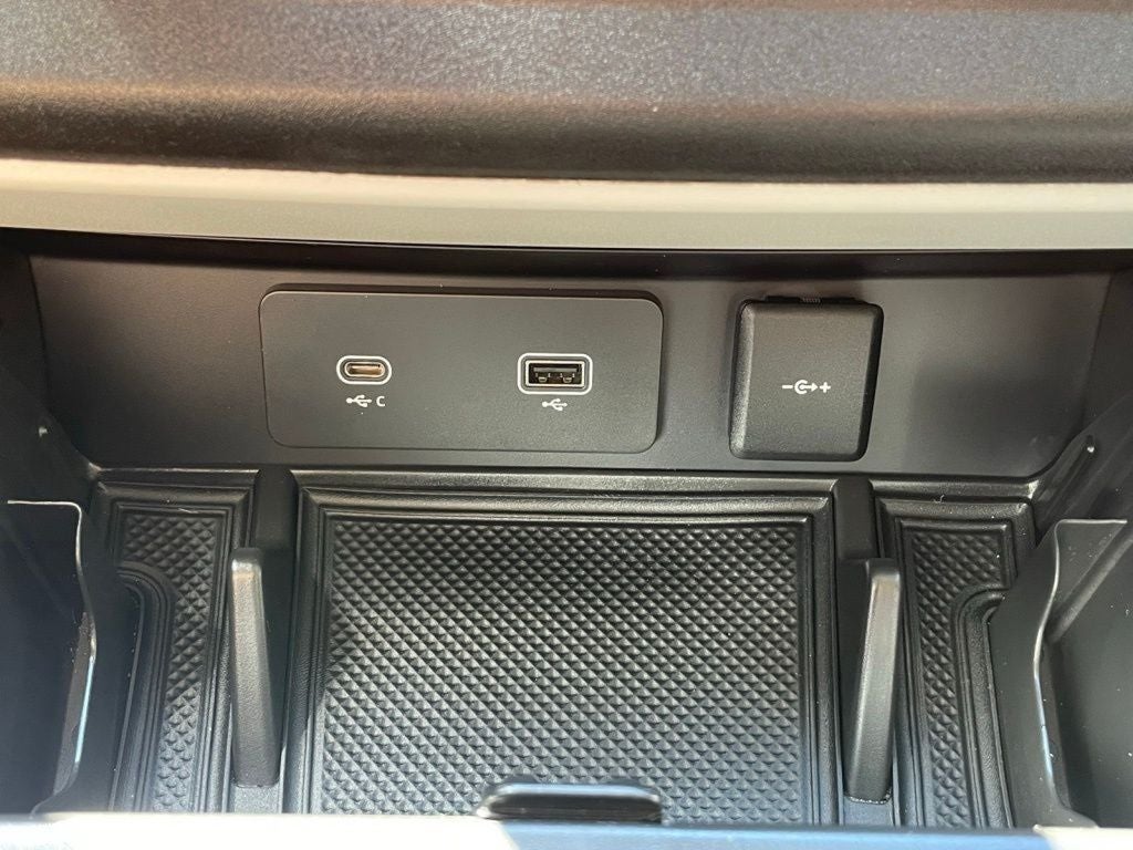2023 Land Rover Defender 110 S