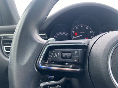 2022 Porsche Macan Base