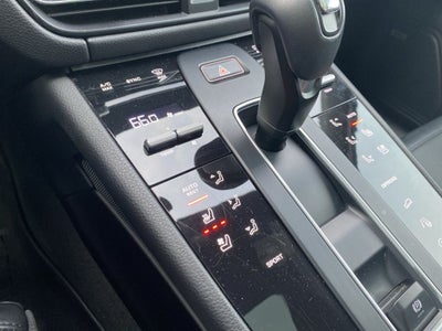 2022 Porsche Macan Base