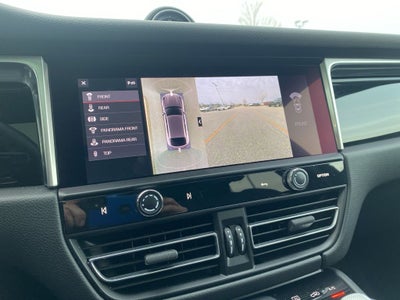 2022 Porsche Macan Base