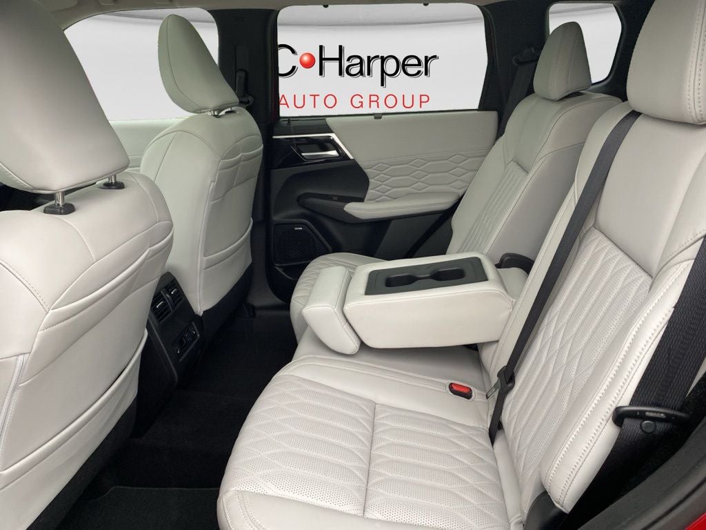 2025 Mitsubishi Outlander SEL