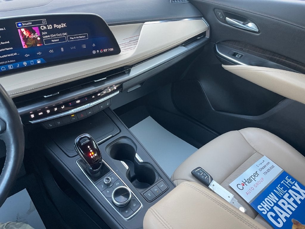 2024 Cadillac XT4 Premium Luxury