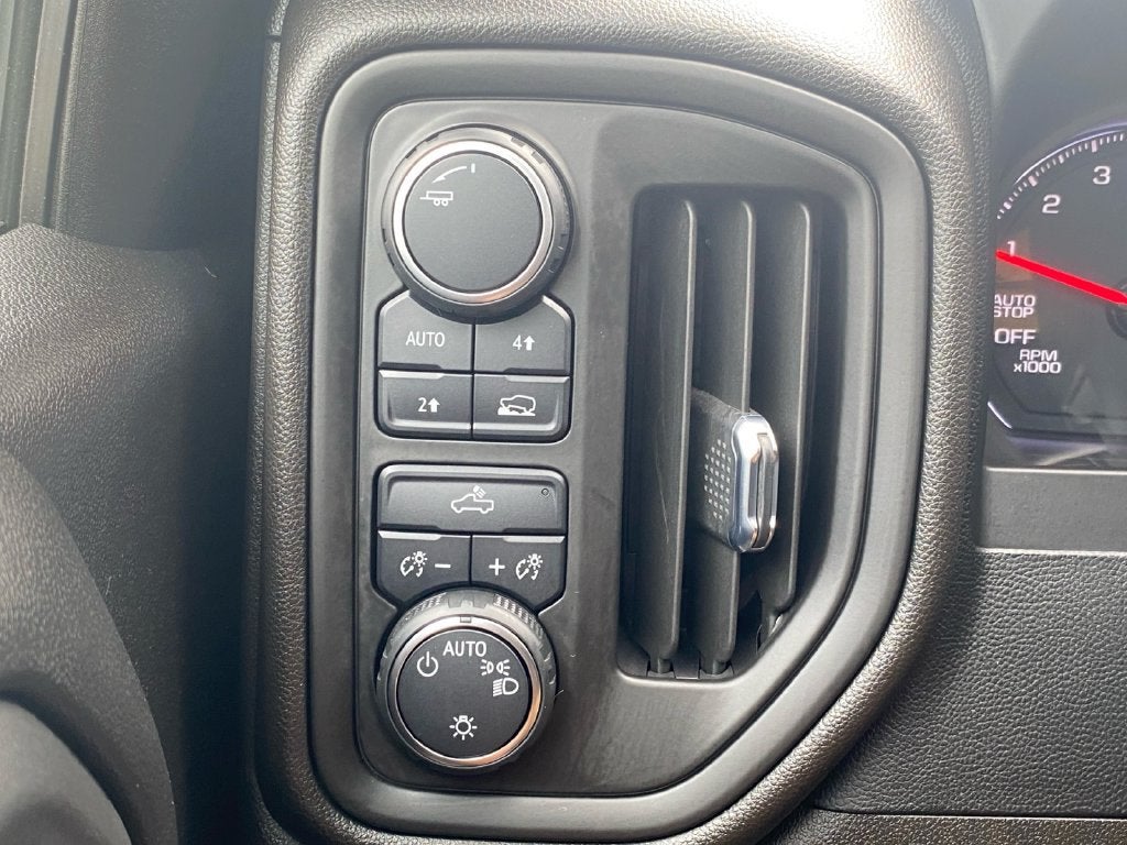 2022 Chevrolet Silverado 1500 LTD Custom