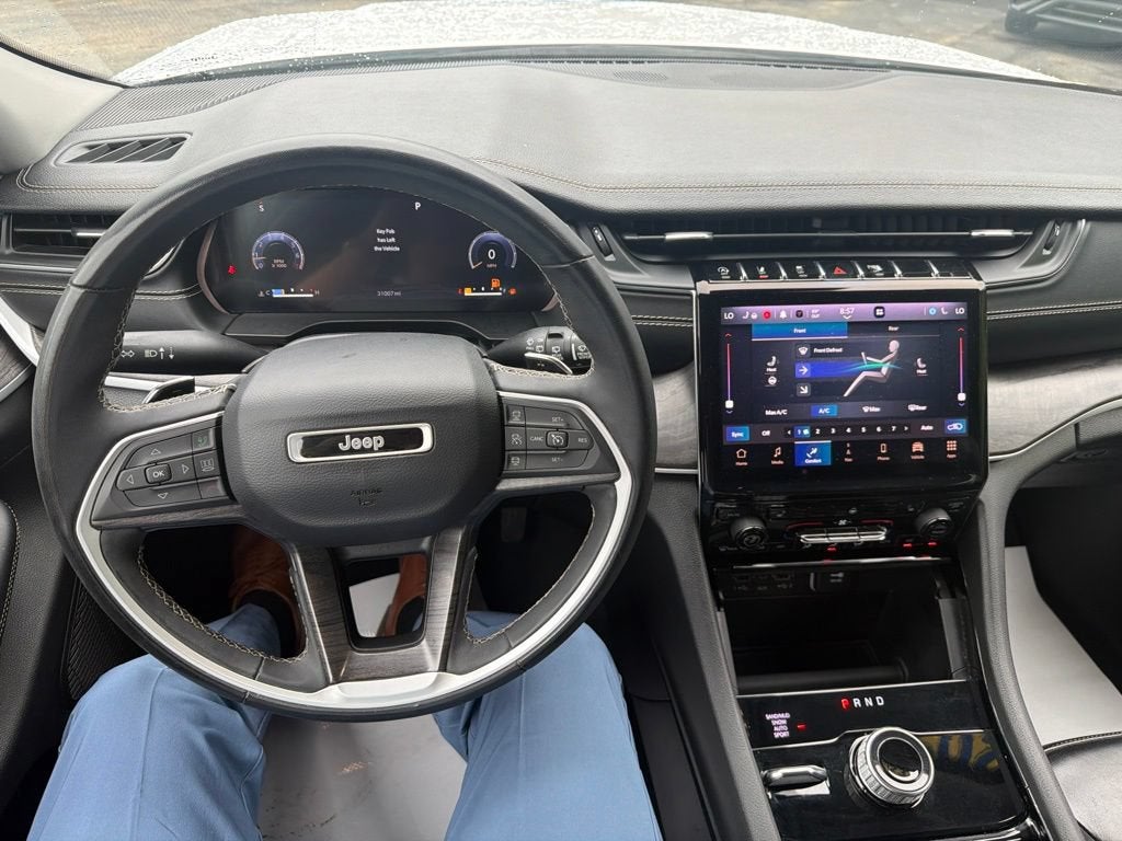 2023 Jeep Grand Cherokee L Limited 4x4