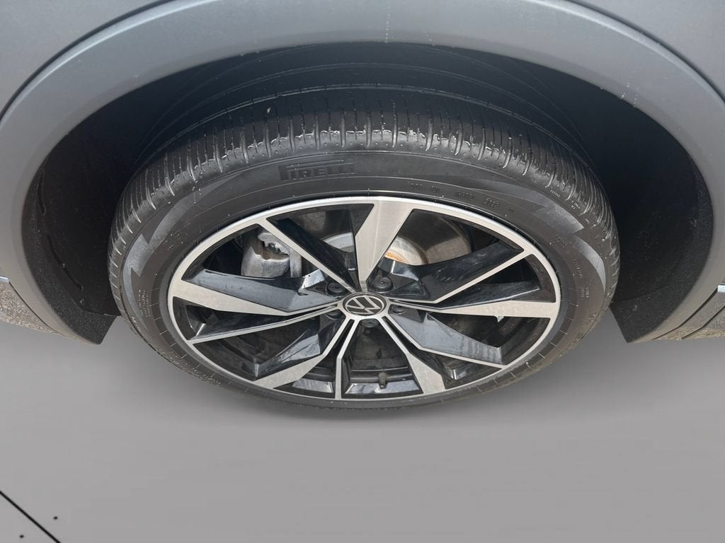 2022 Volkswagen Tiguan SEL R-Line