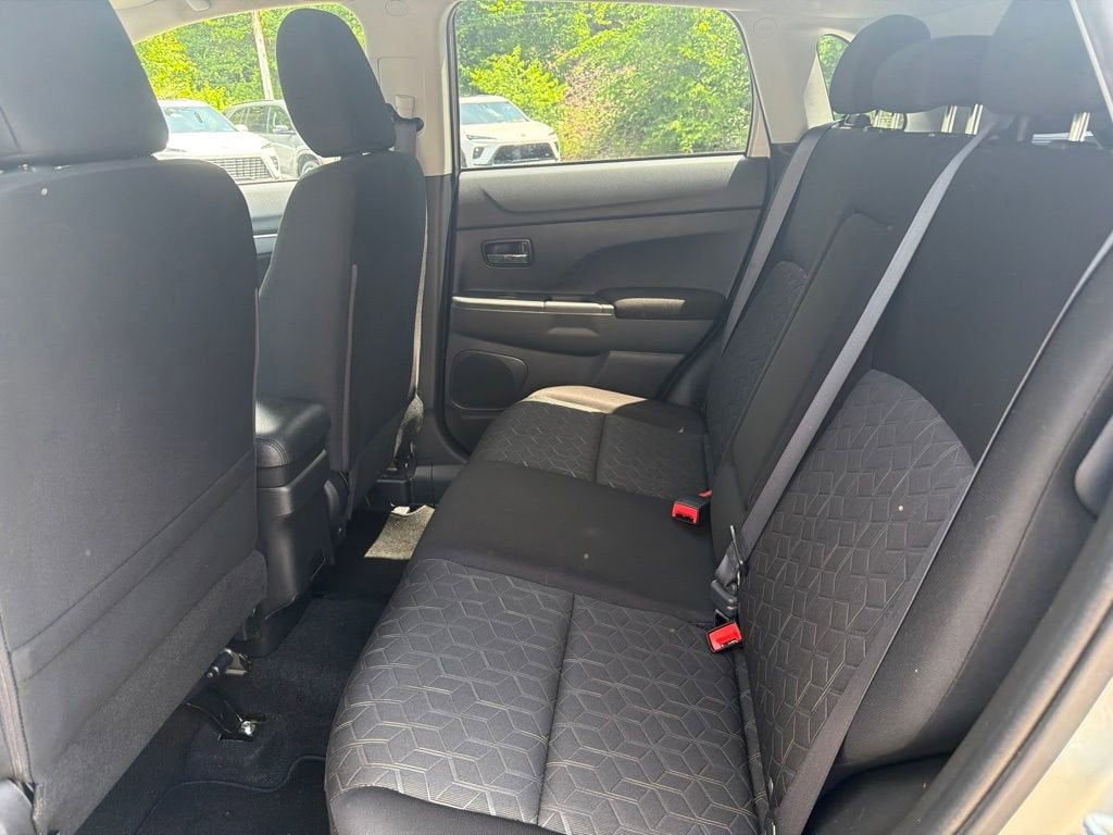 2025 Mitsubishi Outlander Sport S