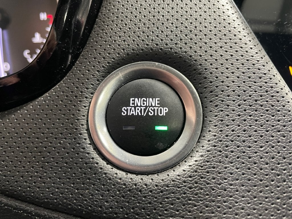 2025 Cadillac XT5 Sport