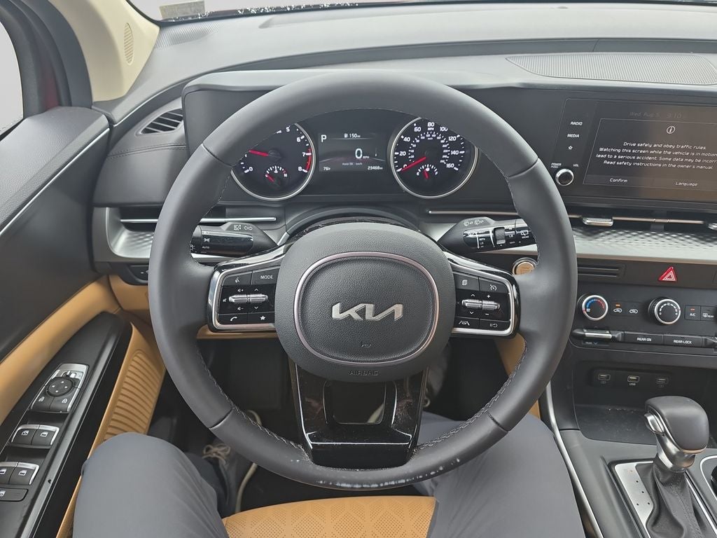 2024 Kia Carnival LX