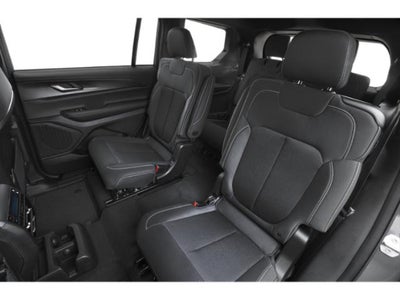 2027 Jeep Grand Cherokee Laredo Altitude