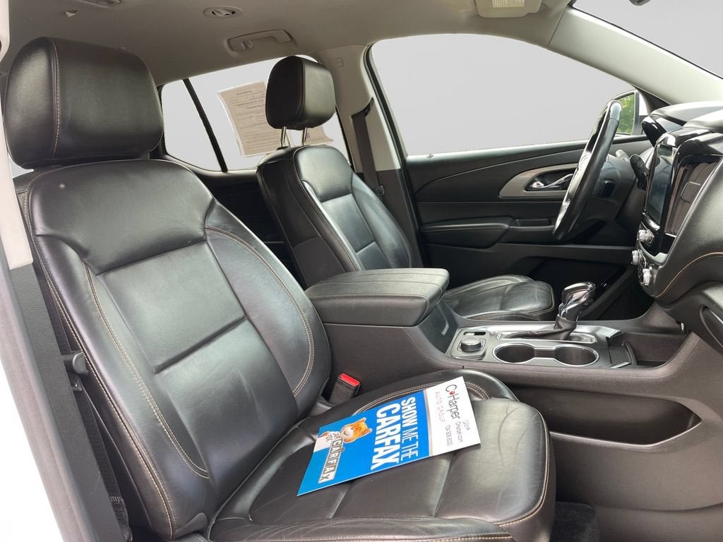 2021 Chevrolet Traverse LT Leather