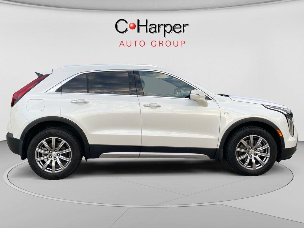 2022 Cadillac XT4 AWD Premium Luxury