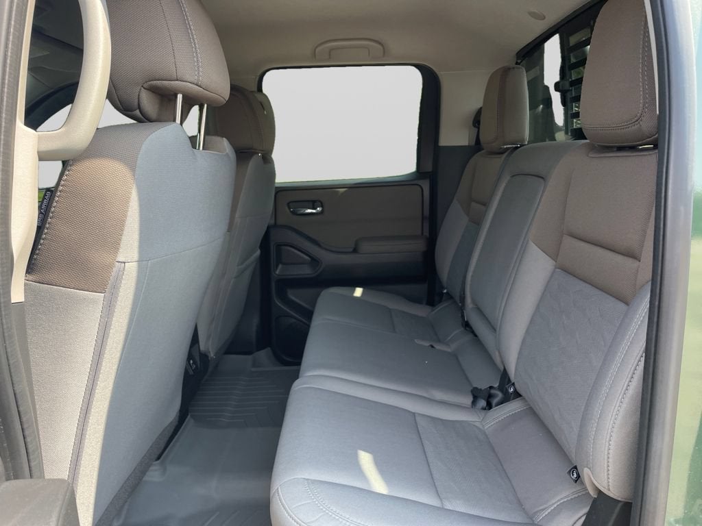 2023 Nissan Frontier Crew Cab SV 4x4