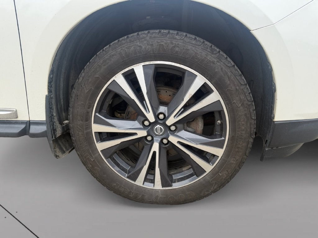 2017 Nissan Pathfinder Platinum